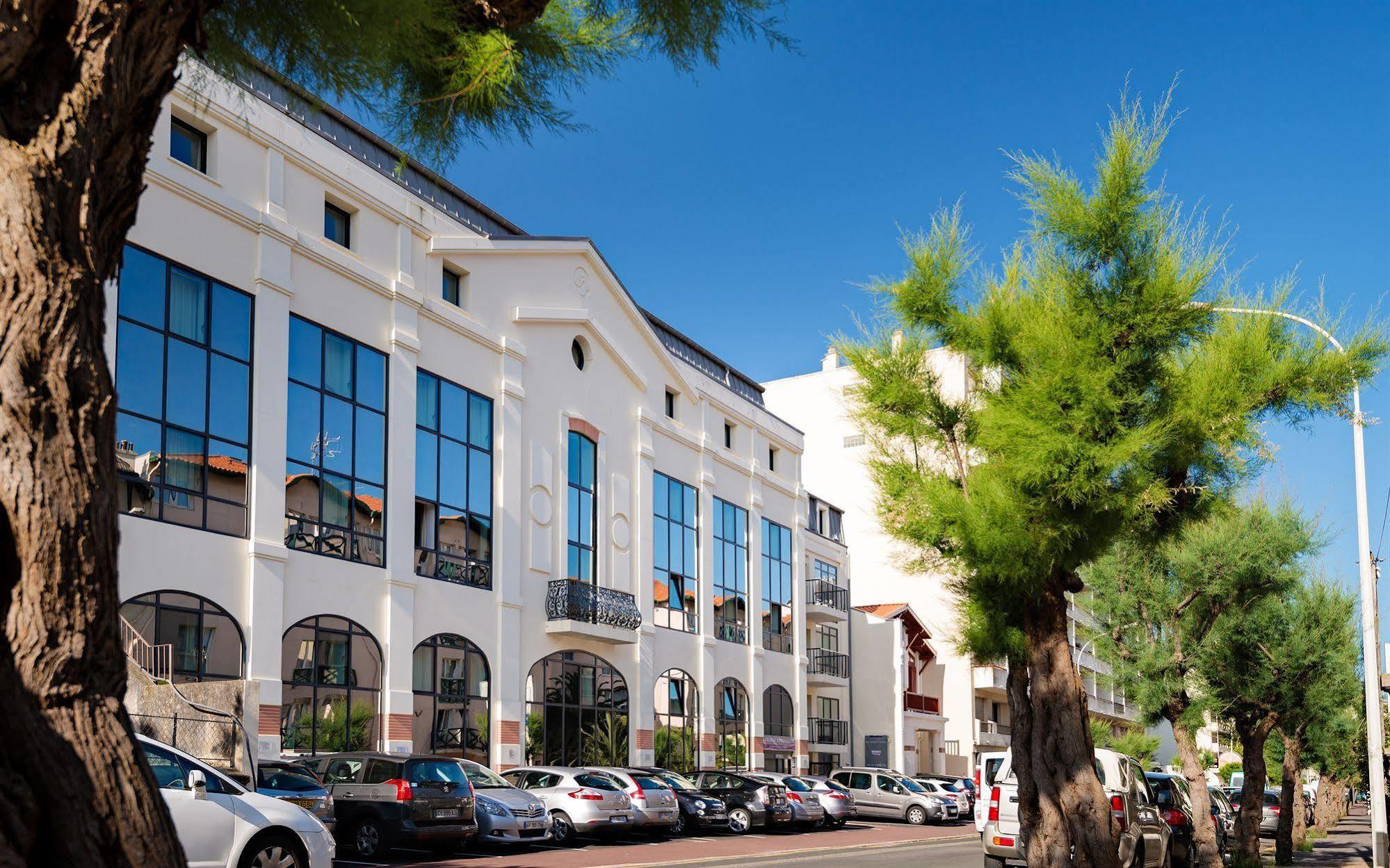 Lagrange Vacances Les Patios Eugenie Biarritz Buitenkant foto